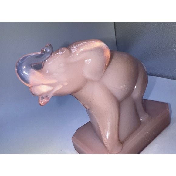 Vintage Boyd Glass Zack The Elephant Pink Slag Glass Figurine Tusk Up Animals - Picture 6 of 10
